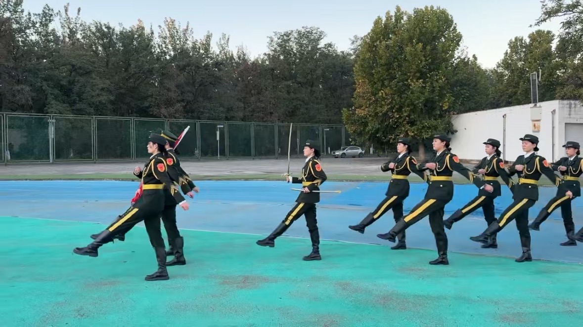 1763344885905646.jpg 1763344885905646.jpg